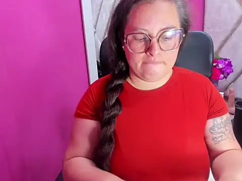 Sarah_Boobs_'s Live XXX Chat