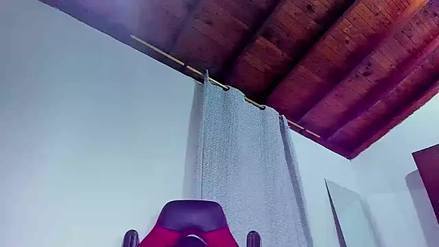 XXX chat uživo modela Baky_sexy