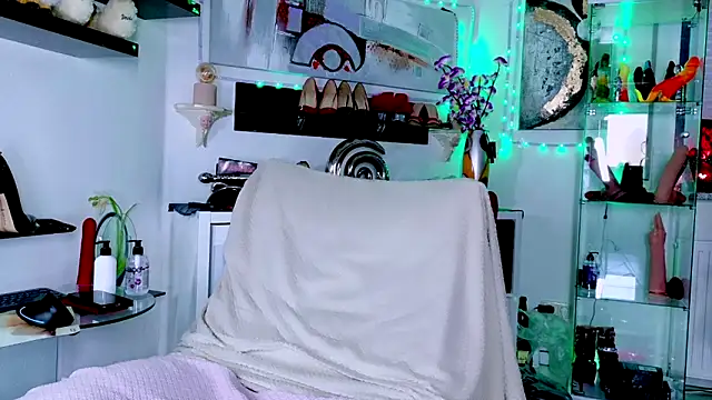 2bigass4_u Show Webcam