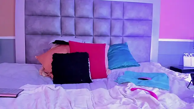 LunaDamascoのライブXXXチャット