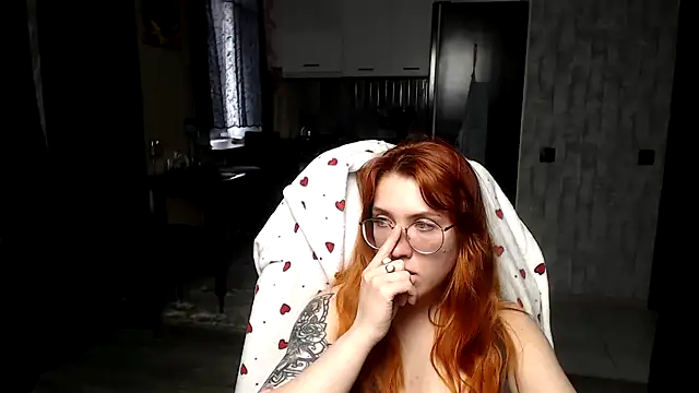 Онлайн чат XXX Reginasmilee