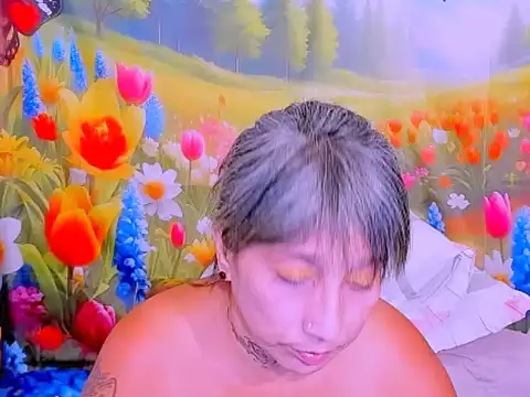 indianroxyn Live XXX chat