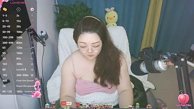 Chat XXX en directo de AngelwithEcup