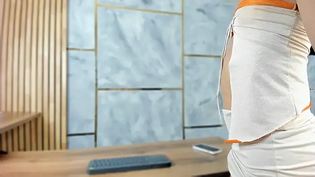 REINA_ADAHARAのウェブカメラショー