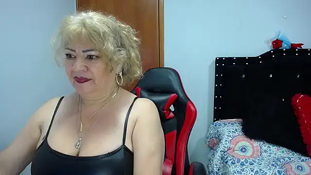 Ursulawhite69's Live XXX Chat