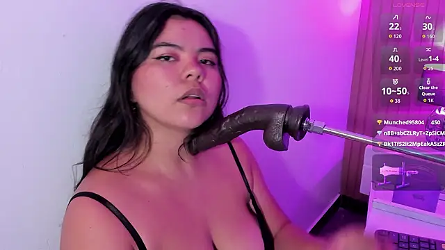 klhoe_boobs' Live XXX Chat