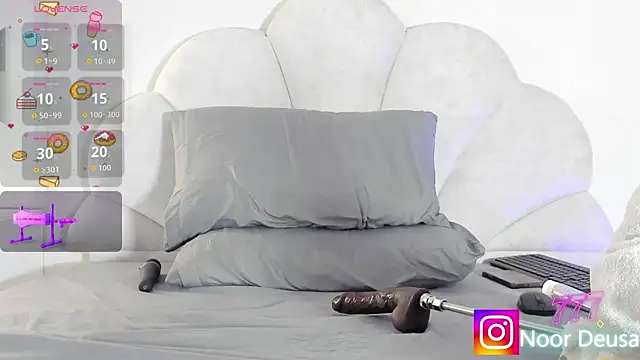 Candaceoweens Show in webcam