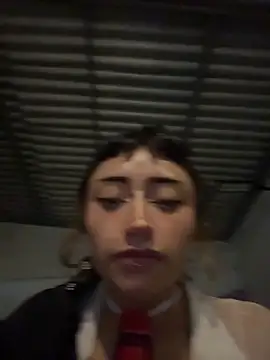 baby_akuma élő XXX-chatje