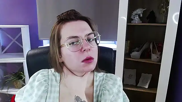 Zoey_EroticのライブXXXチャット