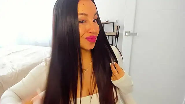 AvisFlowers' Live XXX Chat