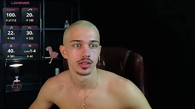 دردشة KaydenDrew الجنسية المباشرة