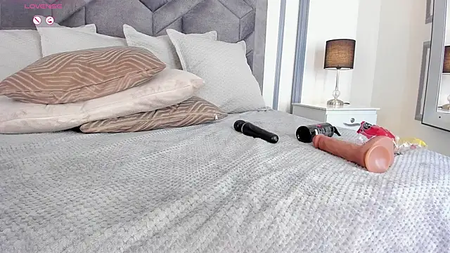 TahliaMoreau Adlı Modelin Canlı XXX Sohbeti