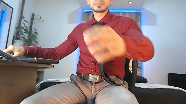 Chatroom XXX en direct de Andrew_4_