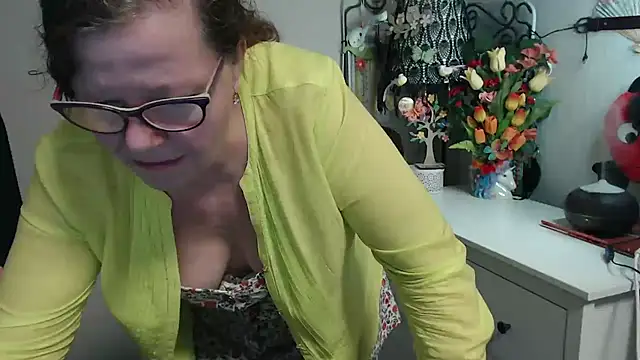 Adelewildx Chat XXX in diretta