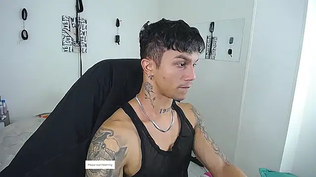 Leonard_Price Live XXX-Chat