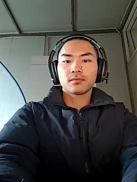 Chatroom XXX en direct de dyjdddttj