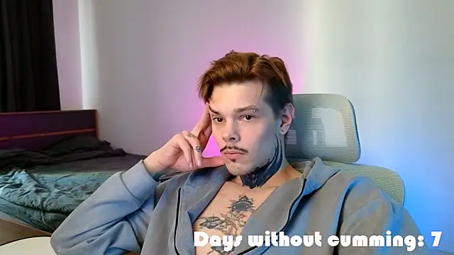 DENIS_HERE's Live XXX Chat