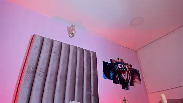 Isabella_Flowers Chat XXX live