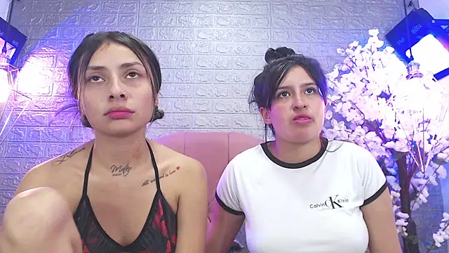 Chat +18 de _lesbi_hard_69 ao vivo