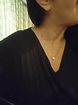 Chat +18 de NakedMILFx ao vivo