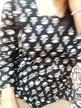 Rising_Queen 现场XXX聊天