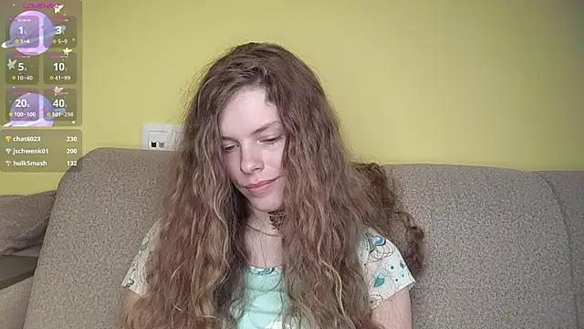 RayaNenlia's Live XXX Chat