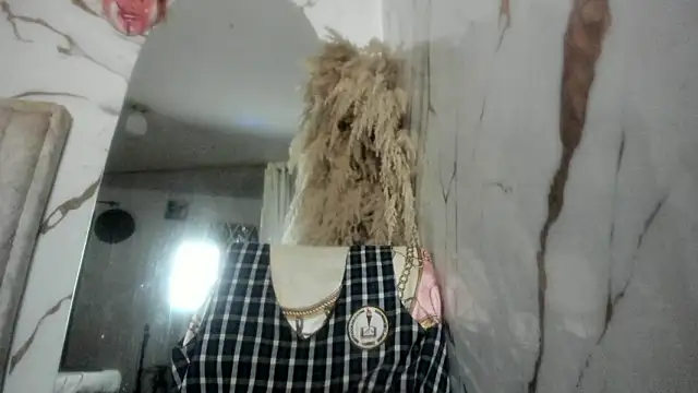 Brenda_lot: διαδικτυακό σόου στην κάμερα