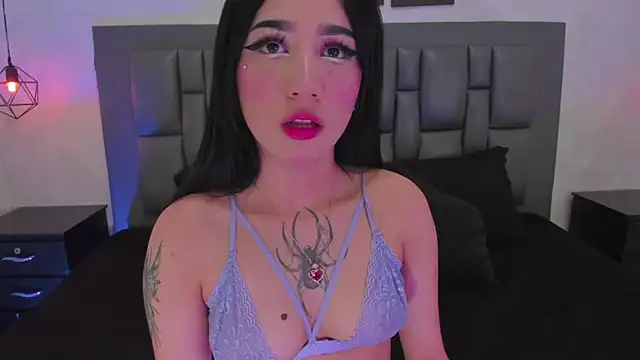 Chat XXX en directo de Dark_Kitty_666