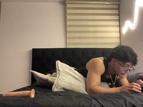 DesireLuxe 在線直播表演