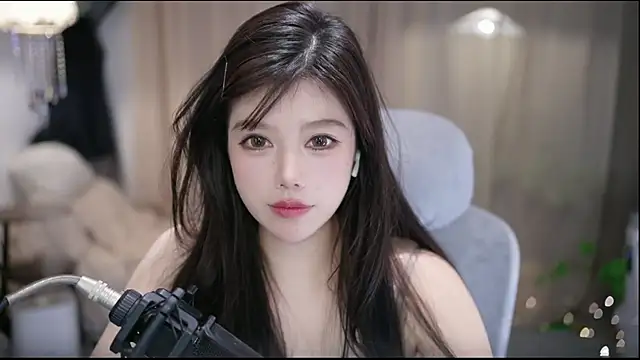 دردشة Cecily الجنسية المباشرة