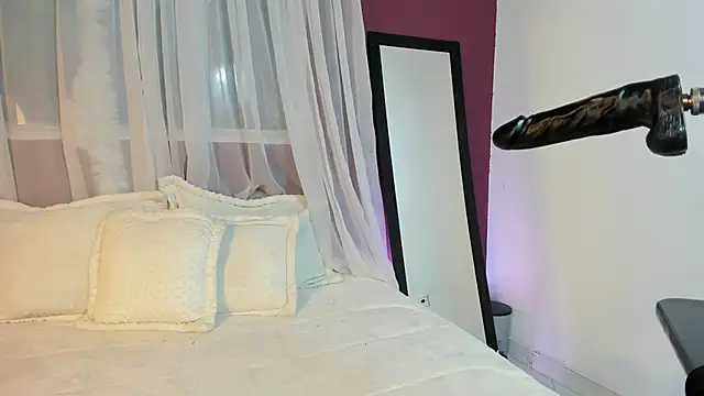 Nicole_Brown1126のウェブカメラショー