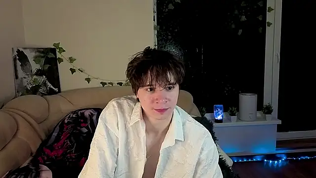 AnthonyCuutie Show Webcam