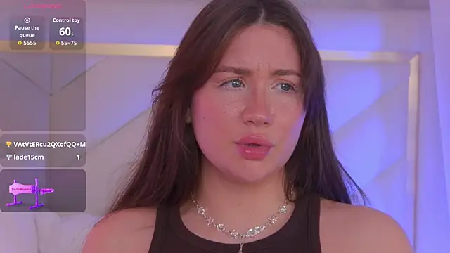 Pertunjukan Kamera Web MeganStrane