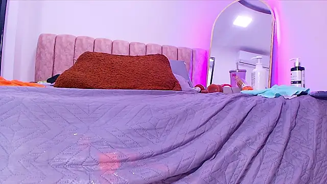 _linda_milk_'s Webcam Show