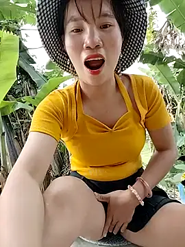 Ruby_Lucy Pertunjukan Webcam