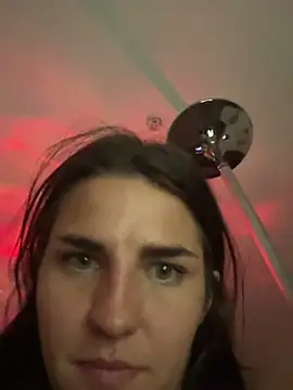 addictedtoari's Live XXX Chat