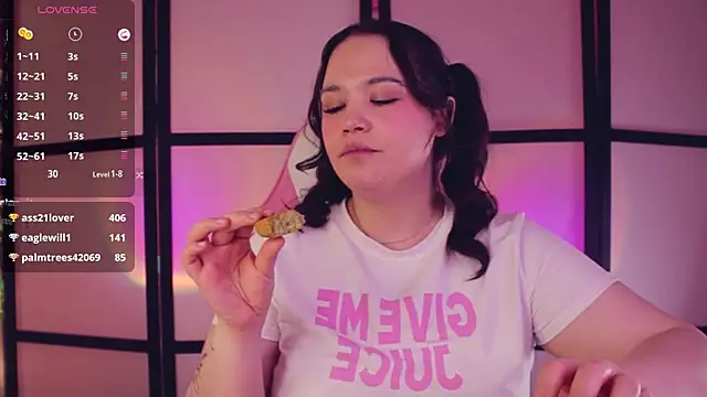 Chat XXX en directo de Chery_Lady22