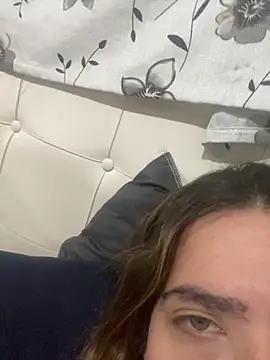 isadora437 Chat XXX in diretta