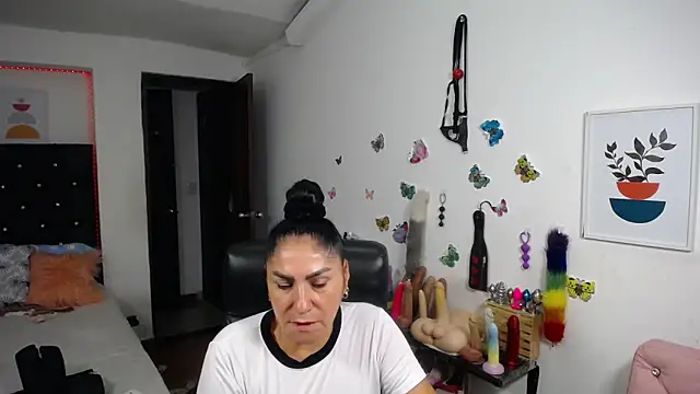 دردشة mature_bigboobs10 الجنسية المباشرة