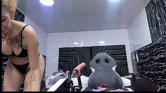 Ladyy_Scarlett's Live XXX Chat