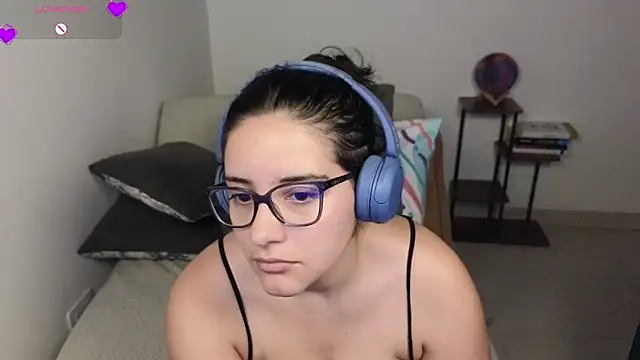 blue__moon_'s Live XXX Chat