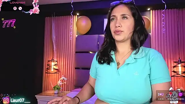 Lauroberts7 লাইভ XXX চ্যাট