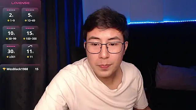 andrewmhilton_ 网络视讯表演