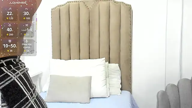 zusan_king_ élő XXX-chatje