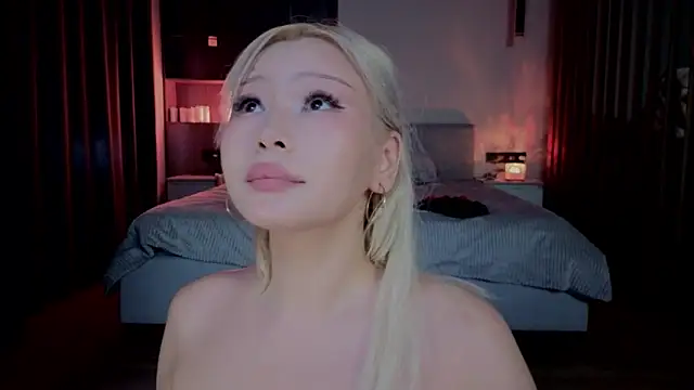 RileyMee: απευθείας συνομιλία ΧΧΧ