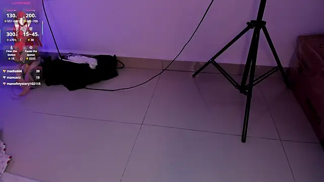 Naty_Rose23 Adlı Modelin Canlı XXX Sohbeti