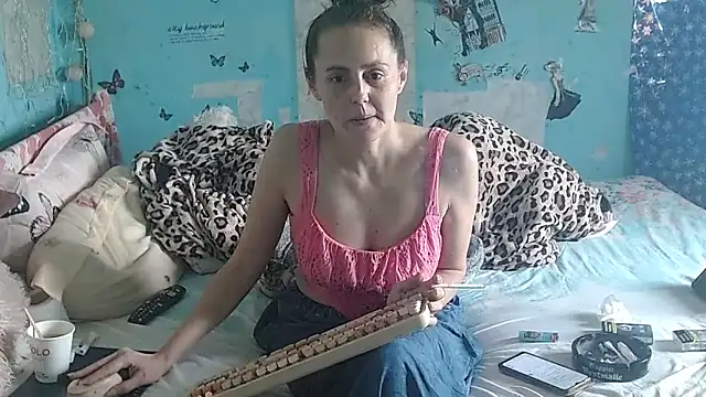 brighteyes77 élő XXX-chatje