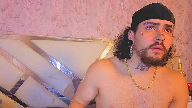 Benny_and_Mark's Live XXX Chat