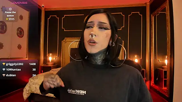 Kat_VonDe Live XXX-Chat