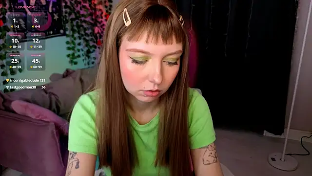 romance_with_dina's Live XXX Chat